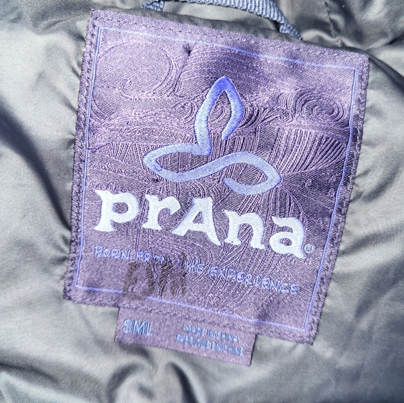 Prana Women's Evelina Hooded‎ Down Puffer Vest Size Small Navy Blue - Picture 6 of 16